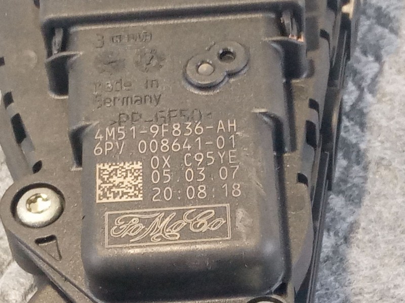 Recambio de pedal acelerador para ford focus referencia OEM IAM 4M51-9F836-AH  