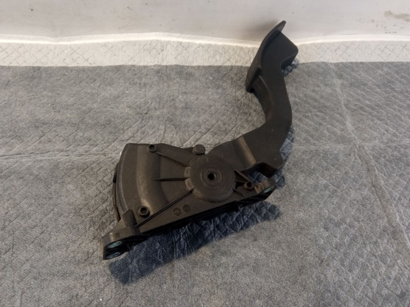 Recambio de pedal acelerador para ford focus referencia OEM IAM 4M51-9F836-AH  