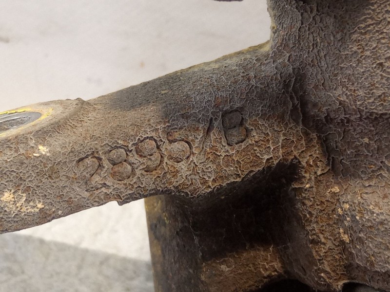 Recambio de pinza freno trasera izquierda para range rover sport hse referencia OEM IAM 2895/B  