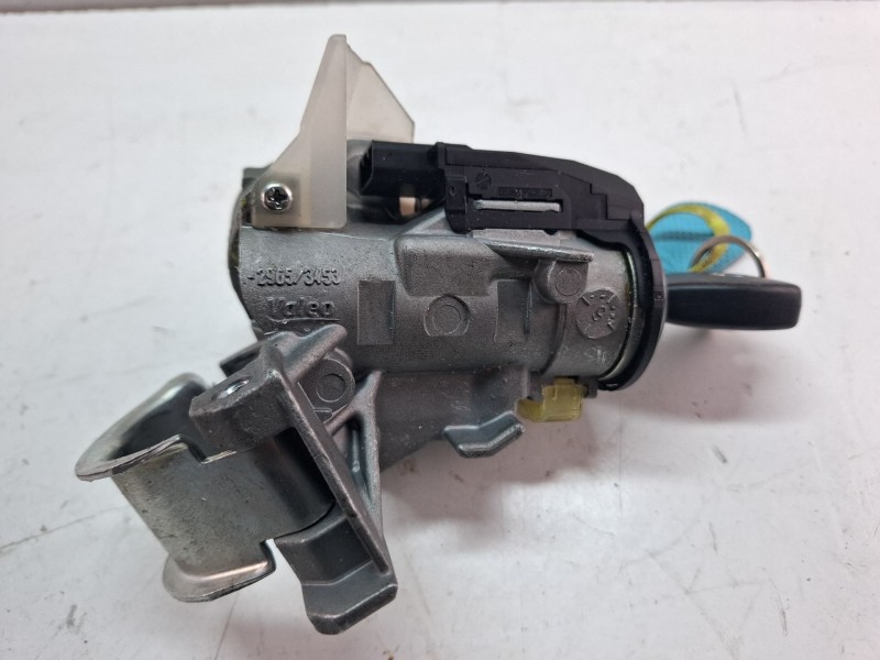 Recambio de antirrobo para toyota avensis referencia OEM IAM 450200203  