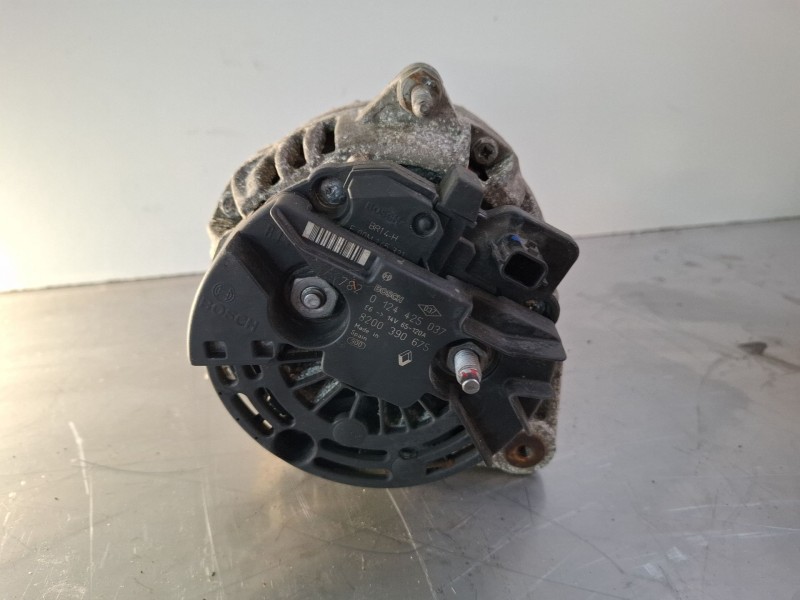 Recambio de alternador para audi a3 referencia OEM IAM 0124425037  
