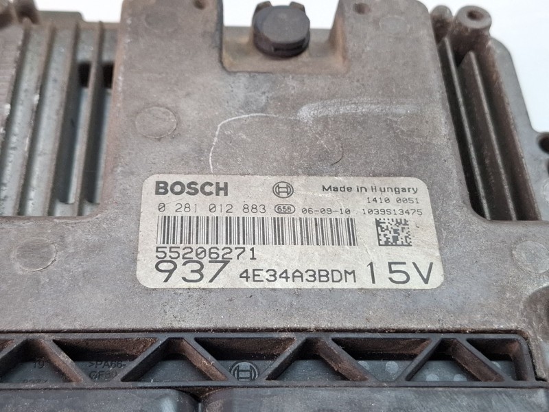 Recambio de centralita motor para alfa romeo 147 (937_) 1.9 jtdm 16v (937.axn1b, 937.bxn1b) referencia OEM IAM 55206271  0281012