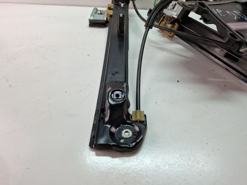 Recambio de elevalunas delantero derecho para seat leon (1p1) 1.9 tdi referencia OEM IAM 1T0959702F1K0959792L  