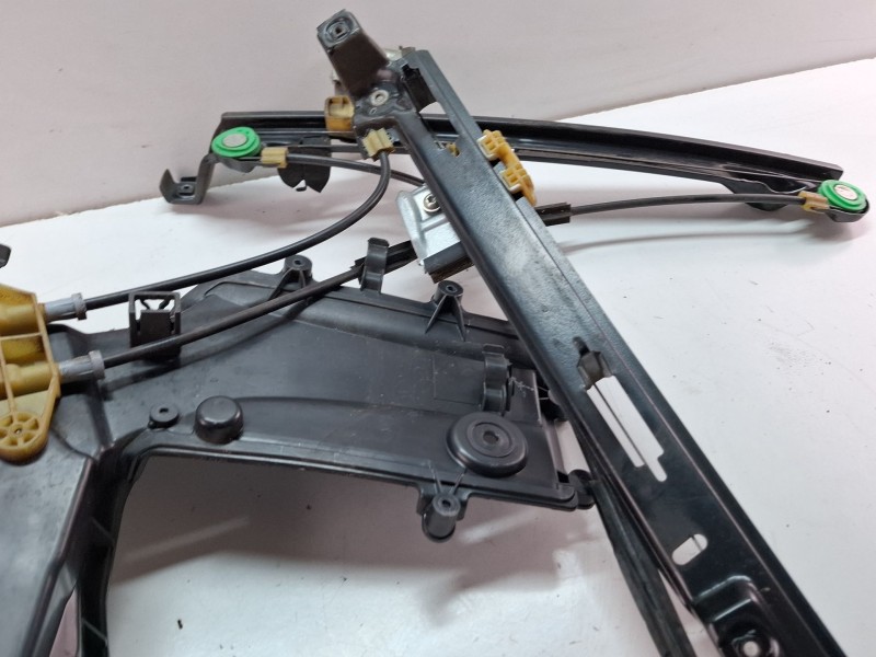 Recambio de elevalunas delantero derecho para seat leon (1p1) 1.9 tdi referencia OEM IAM 1T0959702F1K0959792L  