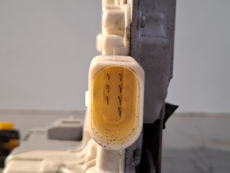 Recambio de cerradura puerta trasera derecha para seat leon (1p1) 1.9 tdi referencia OEM IAM 1P0839016  