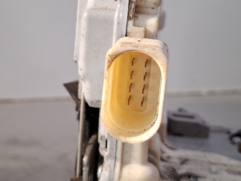 Recambio de cerradura puerta trasera izquierda para seat leon (1p1) 1.9 tdi referencia OEM IAM 1P0839015  