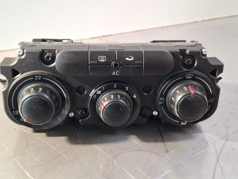 Recambio de mando calefaccion aire acondicionado para seat leon (1p1) 1.9 tdi referencia OEM IAM   