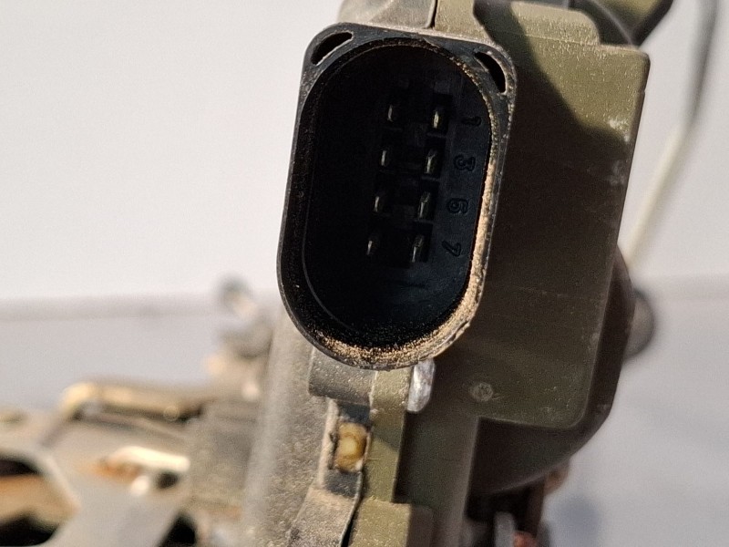 Recambio de cerradura puerta delantera derecha para seat leon referencia OEM IAM 116732  