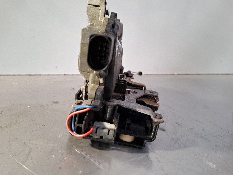 Recambio de cerradura puerta delantera izquierda para seat leon referencia OEM IAM 115069  