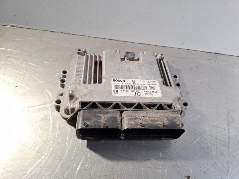 Recambio de centralita motor para opel astra h referencia OEM IAM 98074154  