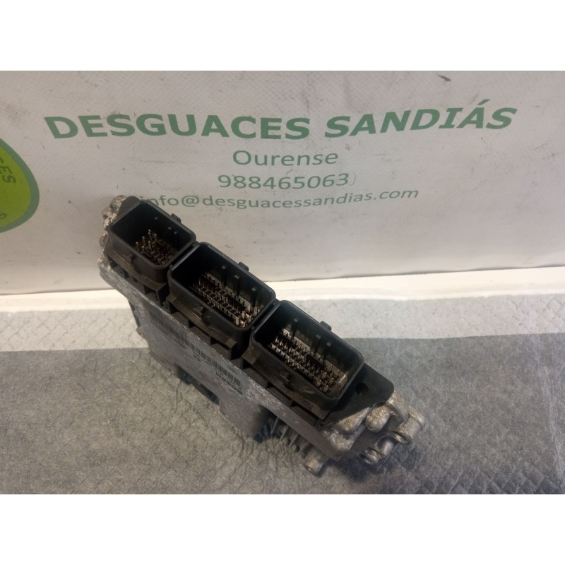 Recambio de centralita motor para renault megane referencia OEM IAM 0281013907 8200705747 