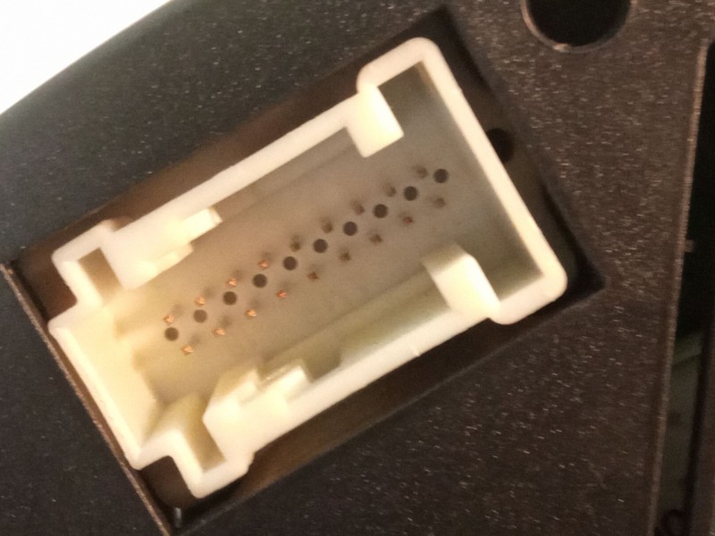 Recambio de cuenta kilometros para mercedes-benz b200 referencia OEM IAM A1695404548  