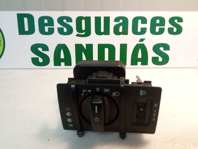 Recambio de llave luces para mercedes-benz b200 referencia OEM IAM 1695452804  