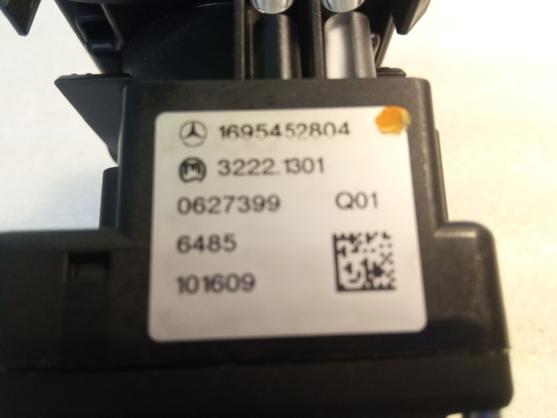 Recambio de llave luces para mercedes-benz b200 referencia OEM IAM 1695452804  