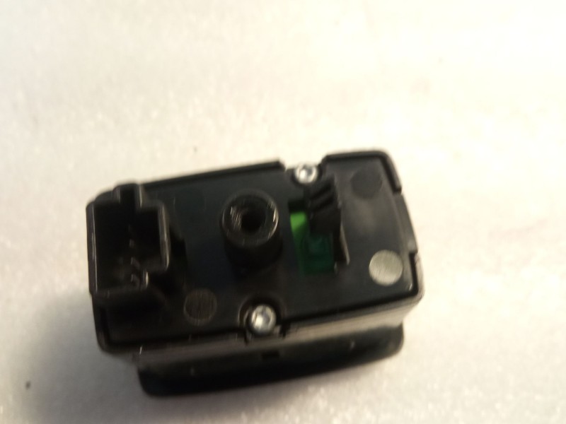 Recambio de mando elevalunas trasero derecho para mercedes-benz b200 referencia OEM IAM A2518200510  