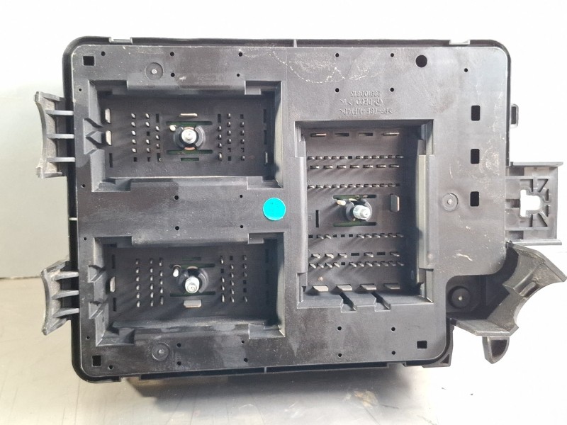 Recambio de caja reles / fusibles para chevrolet aveo referencia OEM IAM 95462803  