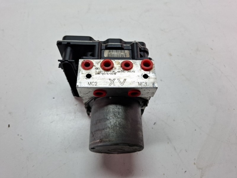 Recambio de modulo abs para toyota avensis referencia OEM IAM 0265235406  