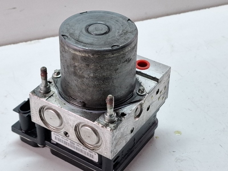 Recambio de modulo abs para toyota avensis referencia OEM IAM 0265235406  