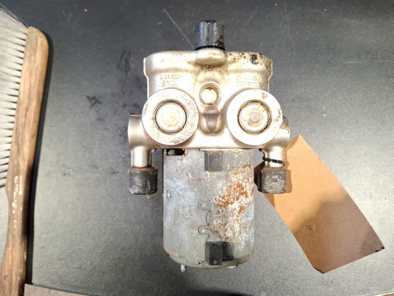 Recambio de modulo abs para mercedes-benz c 250 d referencia OEM IAM 0265200043  