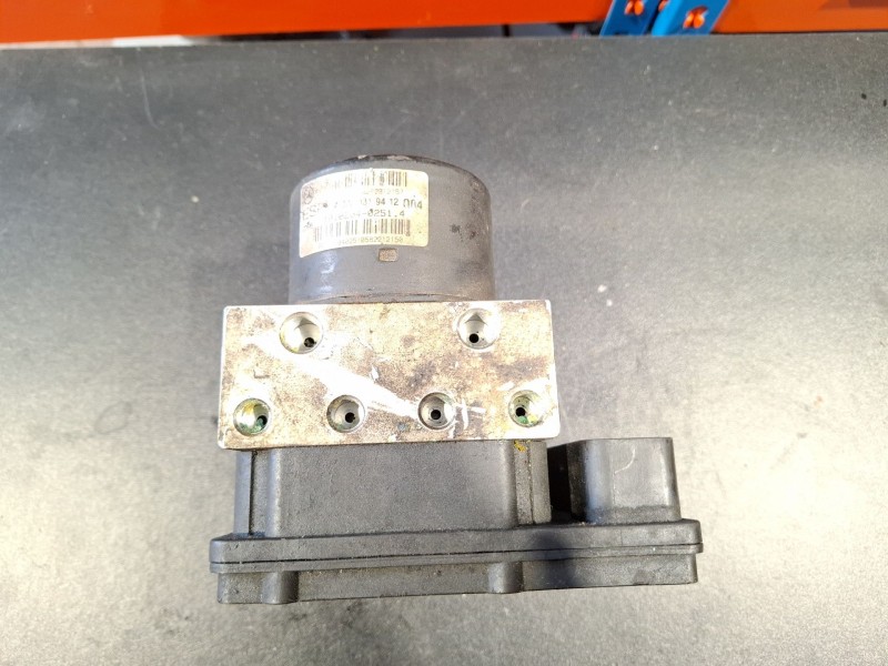 Recambio de modulo abs para mercedes-benz c220 referencia OEM IAM A0004319412  