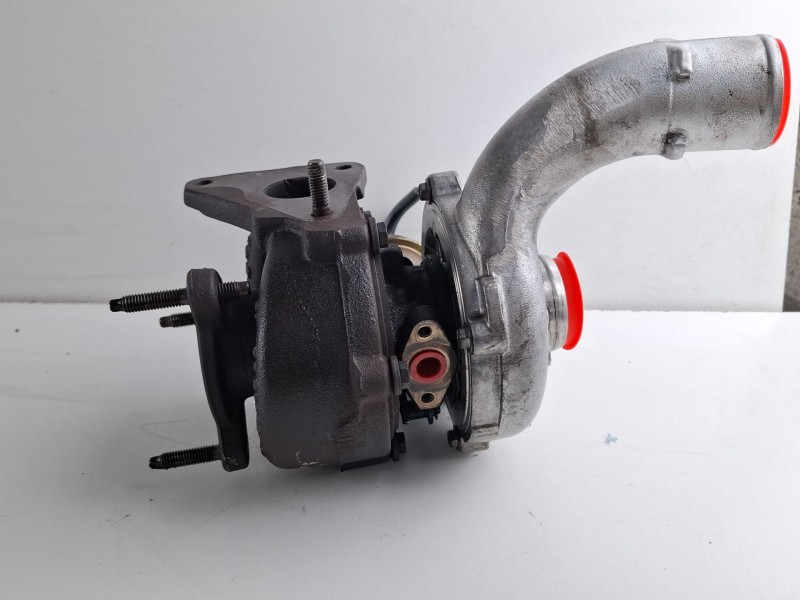 Recambio de turbocompresor para renault megane referencia OEM IAM 8200369581  