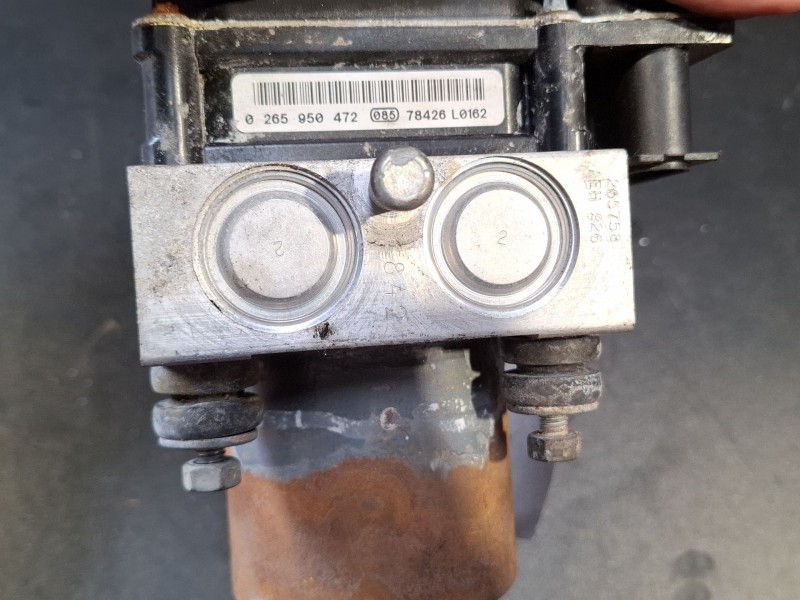 Recambio de modulo abs para range rover sport hse referencia OEM IAM 0265235020SRB500440  