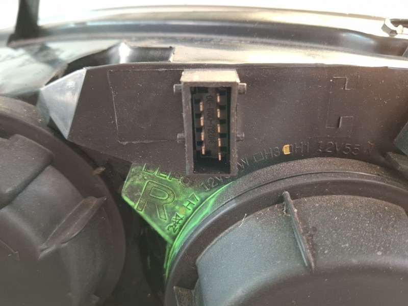 Recambio de faro delantero derecho para peugeot 307 referencia OEM IAM 5501135R  