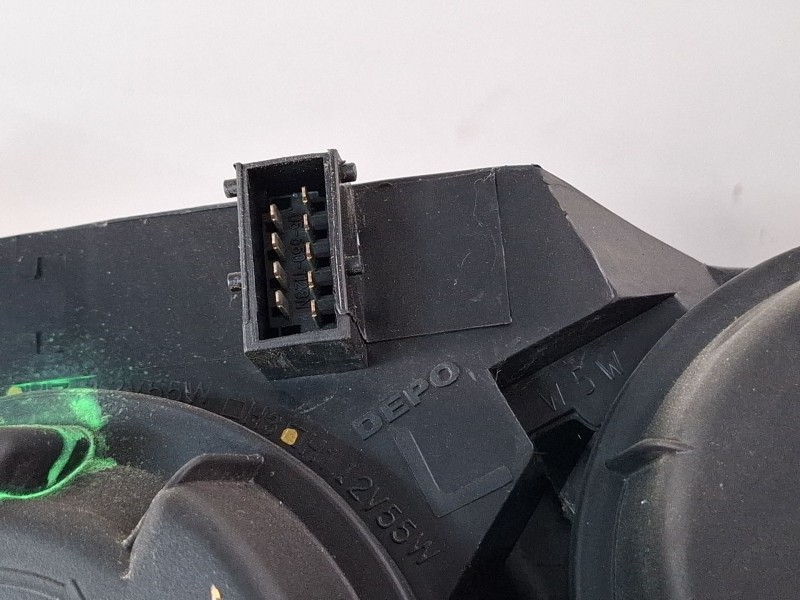 Recambio de faro delantero izquierdo para peugeot 307 referencia OEM IAM 5501135L  