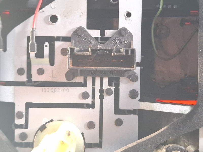 Recambio de piloto trasero izquierdo para bmw 530d referencia OEM IAM 6900209  