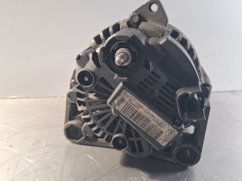 Recambio de alternador para renault grand scenic referencia OEM IAM 8200447410  