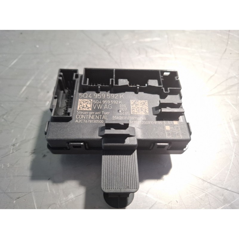 Recambio de modulo electronico para seat leon sportstourer referencia OEM IAM 5Q4959592K  