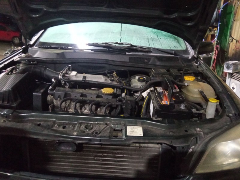 opel astra del año 2000