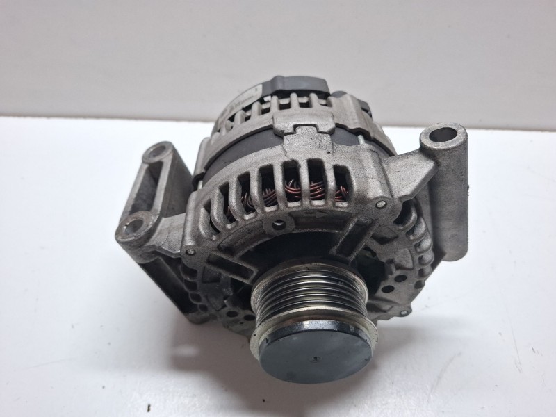 Recambio de alternador para citroen jumper 2.2 hdi referencia OEM IAM 8EL012426494  