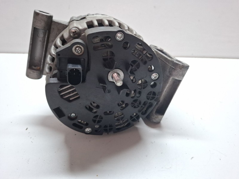 Recambio de alternador para citroen jumper 2.2 hdi referencia OEM IAM 8EL012426494  