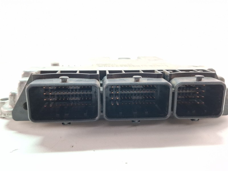 Recambio de centralita motor para renault megane scenic 1.9 dci referencia OEM IAM 02810139078200705747  