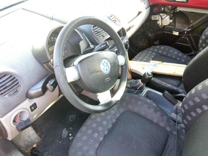 volkswagen beetle del año 2000