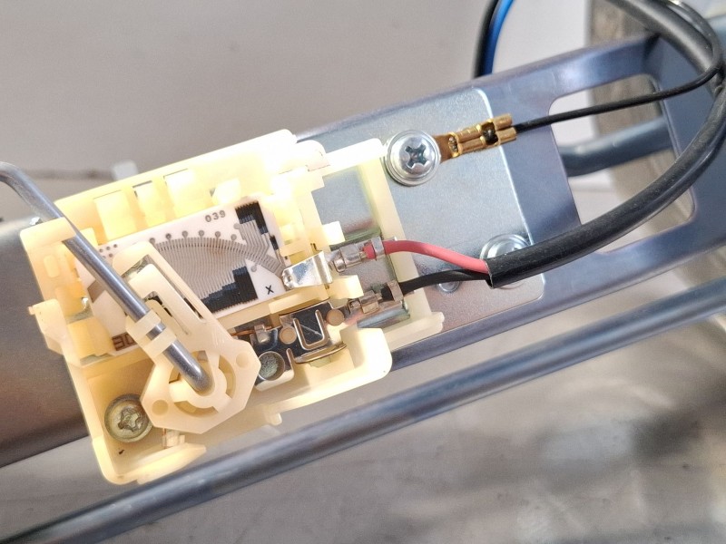 Recambio de aforador bomba para suzuki gran vitara referencia OEM IAM 1510065D22  