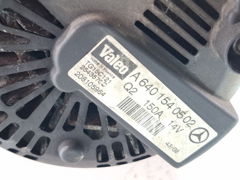 Recambio de alternador para mercedes-benz 200 200 referencia OEM IAM A6401540502  