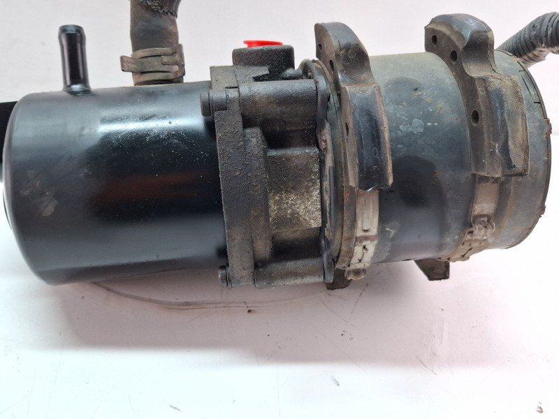 Recambio de bomba direccion asistida para citroen saxo referencia OEM IAM 183042610U  