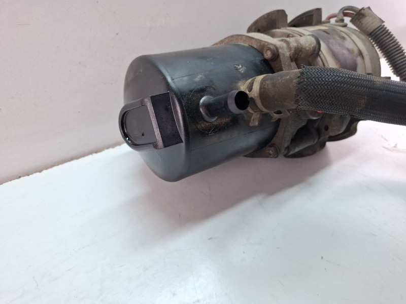 Recambio de bomba direccion asistida para citroen saxo referencia OEM IAM 183042610U  
