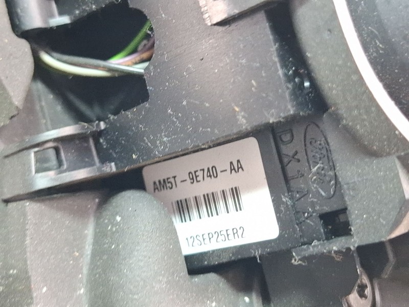 Recambio de volante (sin airbag) para ford focus iii 1.0 ecoboost referencia OEM IAM AM5T9E740AA  