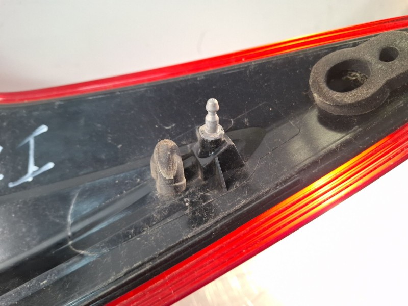 Recambio de piloto trasero izquierdo para ford focus iii 1.0 ecoboost referencia OEM IAM   