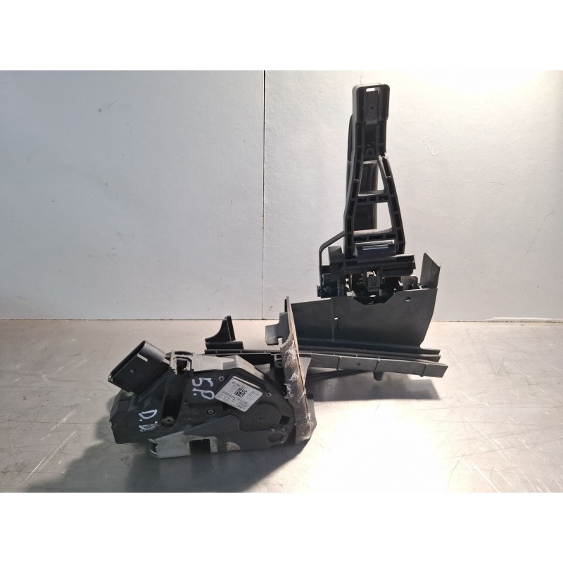 Recambio de cerradura puerta delantera derecha para ford focus iii 1.0 ecoboost referencia OEM IAM BM5AA21812BE/921760104  