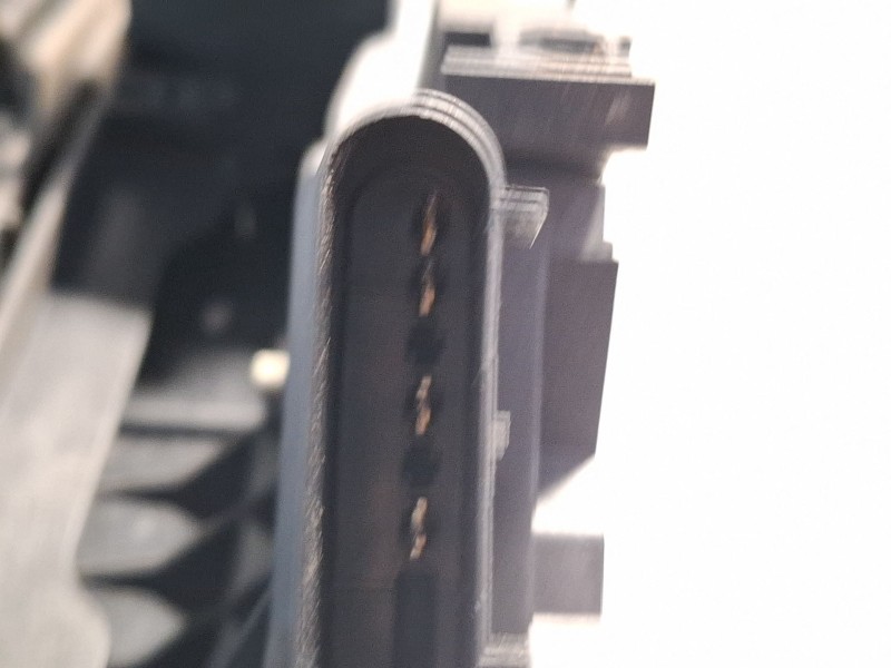 Recambio de cerradura puerta delantera derecha para ford focus iii 1.0 ecoboost referencia OEM IAM BM5AA21812BE/921760104  