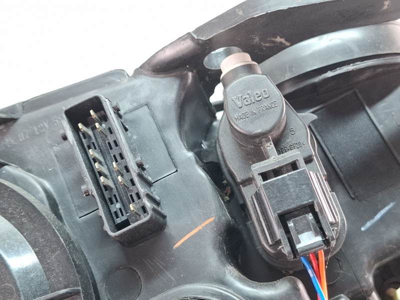 Recambio de faro delantero izquierdo para citroen c5 referencia OEM IAM   