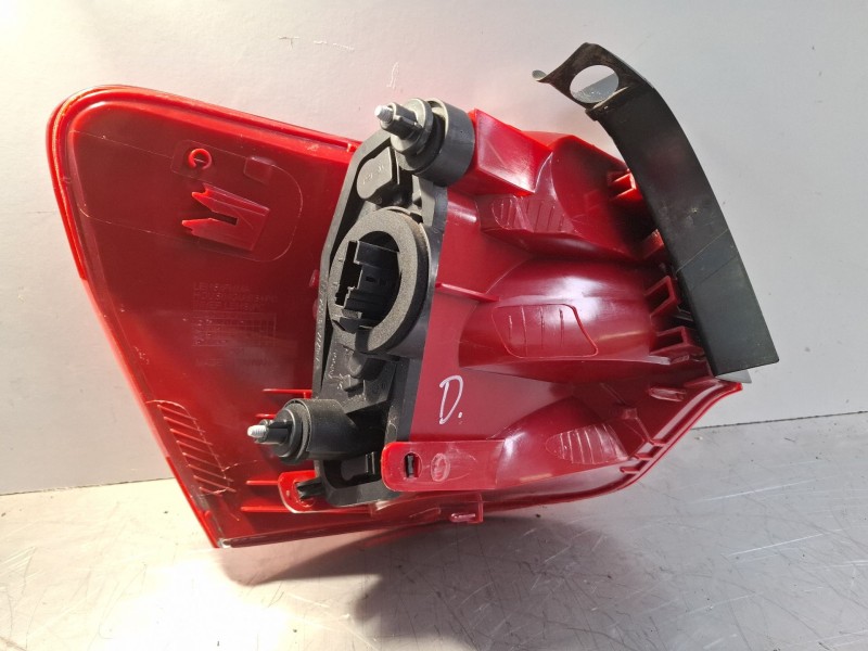 Recambio de piloto carrocería trasero derecho para citroen c5 referencia OEM IAM   