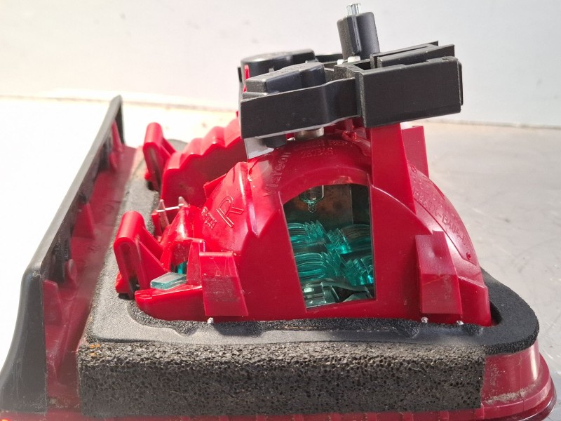 Recambio de piloto porton trasero derecho para citroen c5 referencia OEM IAM 968758298001  