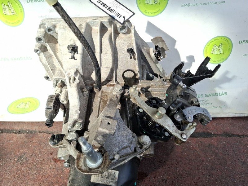 Recambio de caja cambios para renault clio 4 0.9 tce 90 gasolina 90cv / 66kw h4b referencia OEM IAM 321014203R  