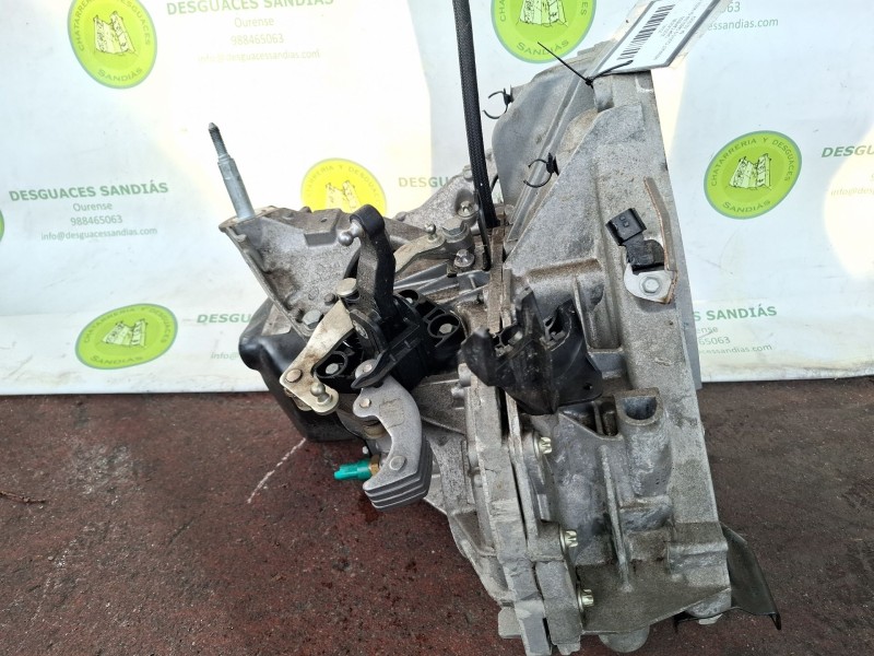 Recambio de caja cambios para renault clio 4 0.9 tce 90 gasolina 90cv / 66kw h4b referencia OEM IAM 321014203R  