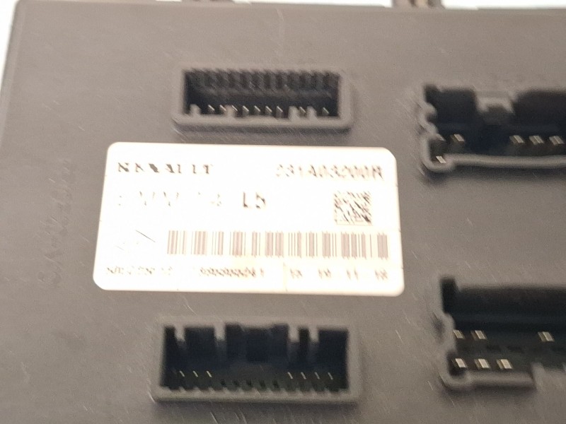 Recambio de modulo electronico para renault clio 4 0.9 tce 90 gasolina 90cv / 66kw h4b referencia OEM IAM 231a03200r  